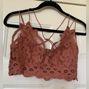 FP ONE Halter Top 🌴